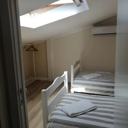 Sao Philip's House By Casas De * שטובל